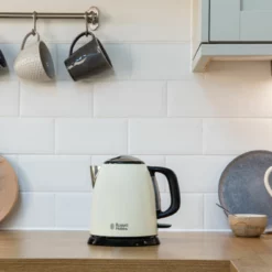 Russell Hobbs 24994-70 Colours Plus Mini Vannkoker 16 Russell Hobbs 24994-70 Colours Plus Mini Vannkoker -Kjøkkenutstyr Outlet 24994 colour plus cream mini
