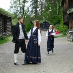 TROLL Alma Festdrakt Junior -Kjøkkenutstyr Outlet 434412 7025180667716