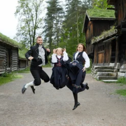 TROLL Alma Festdrakt Junior -Kjøkkenutstyr Outlet 434413 7025180667716